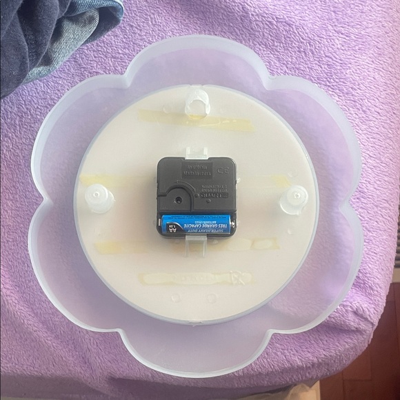 Blue Flower Wall Clock - Picture 2 of 2